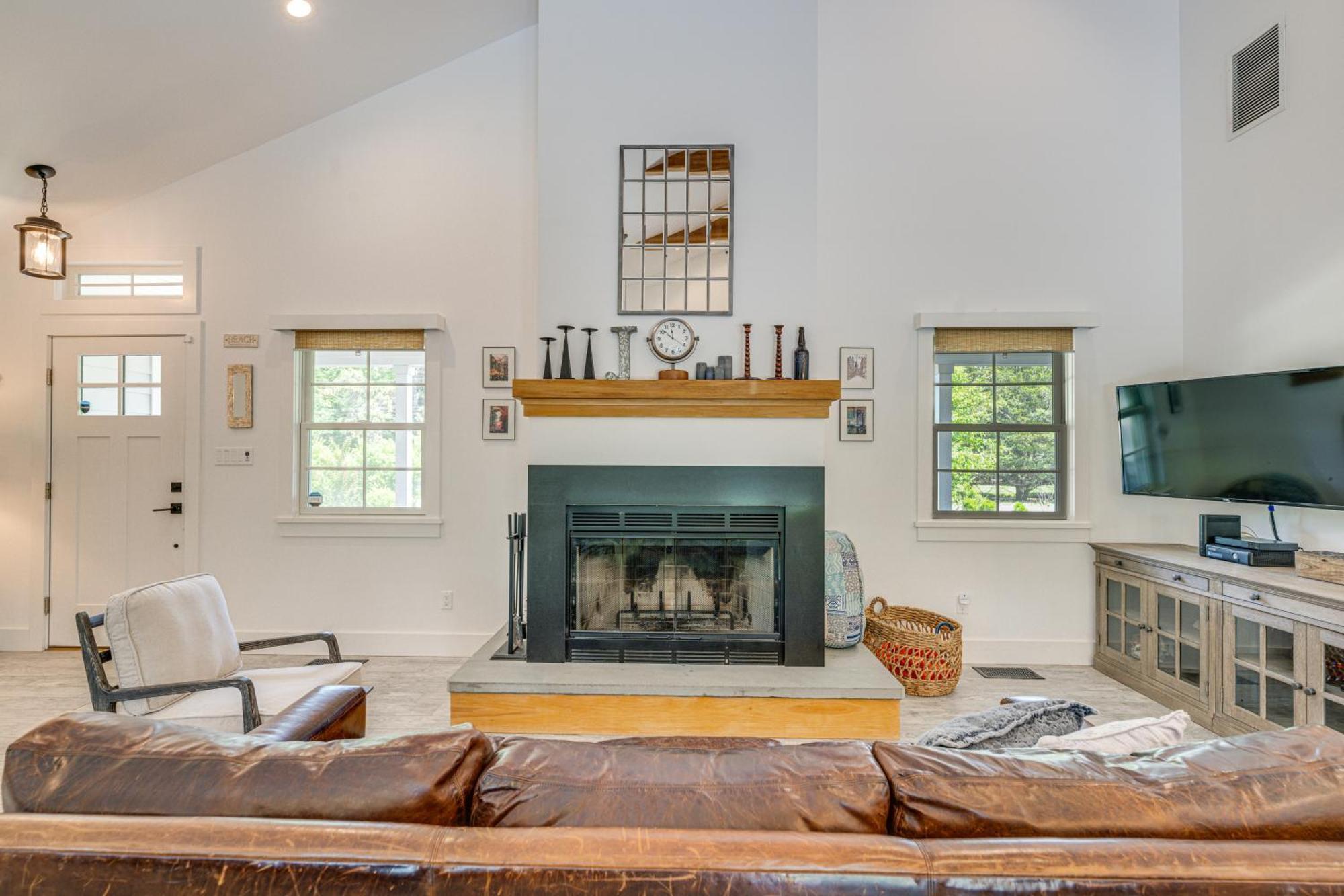 Distinctive Hamptons Home With Pool Near Bay, Ocean Hampton Bays Exterior foto