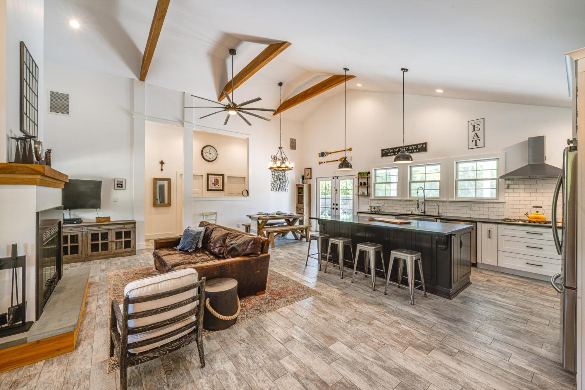 Distinctive Hamptons Home With Pool Near Bay, Ocean Hampton Bays Exterior foto